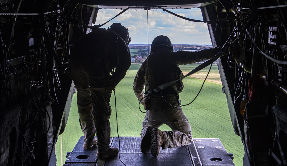 321st Special Tactics Squadron Fast Rope Training