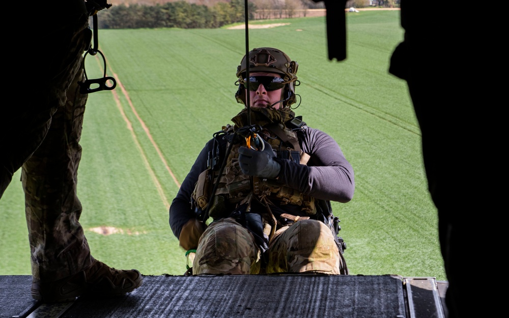 321st Special Tactics Squadron Fast Rope Training