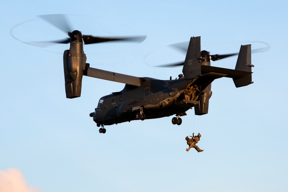 321st Special Tactics Squadron Fast Rope Training