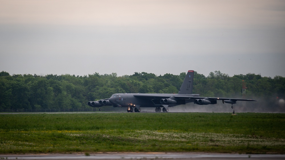 B-52s take off for deployment