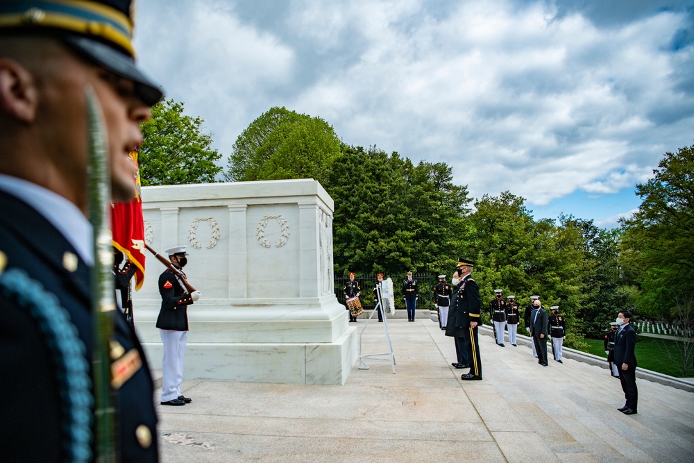 Prime Minister of Japan Yoshihide Suga Visits Arlington National Cemetery