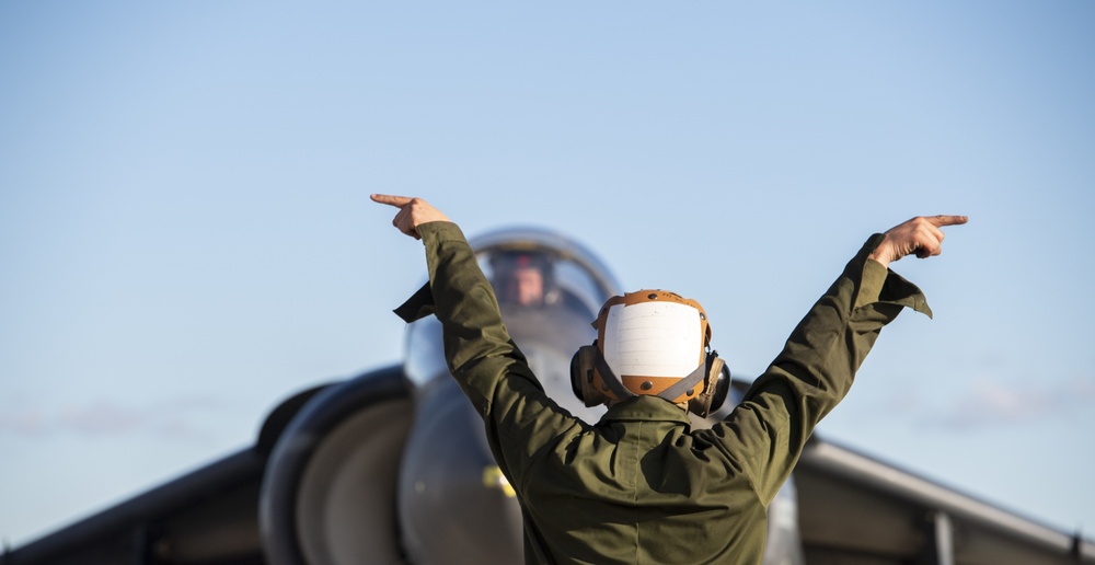 Marine Bulldogs Prepare to Fly