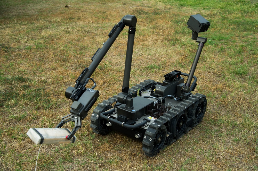 New EOD robot arrival