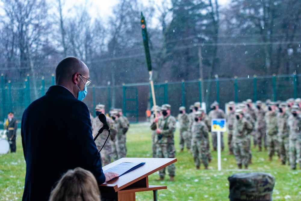 The PM of Ukraine addresses the Soldiers of the JMTG-U