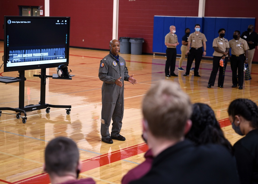 Officers, Sailors share experiences with Students during Navy Promotional Day at Eastview High School