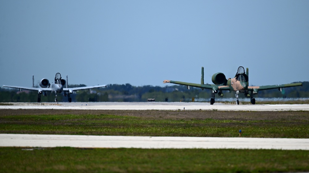 DVIDS Images A 10 Demo Team Lands At Patrick Space Force Base 