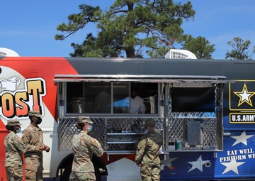 Army finding new ways to feed Soldiers, bring nutritious food to installations