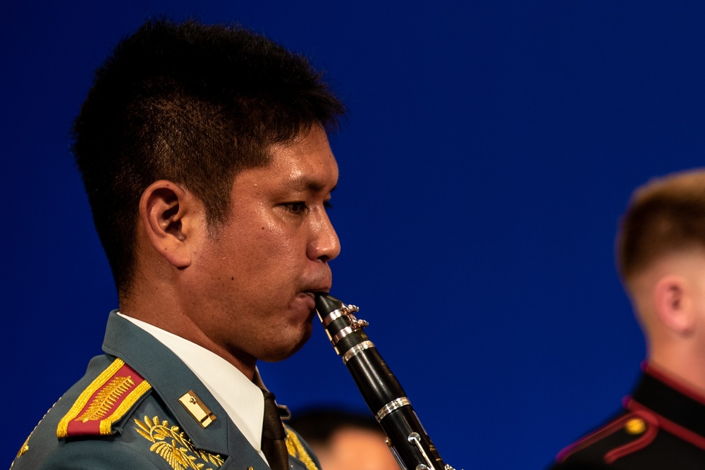 III MEF Band, JGSDF 15th Brigade Band perform together at spring concert