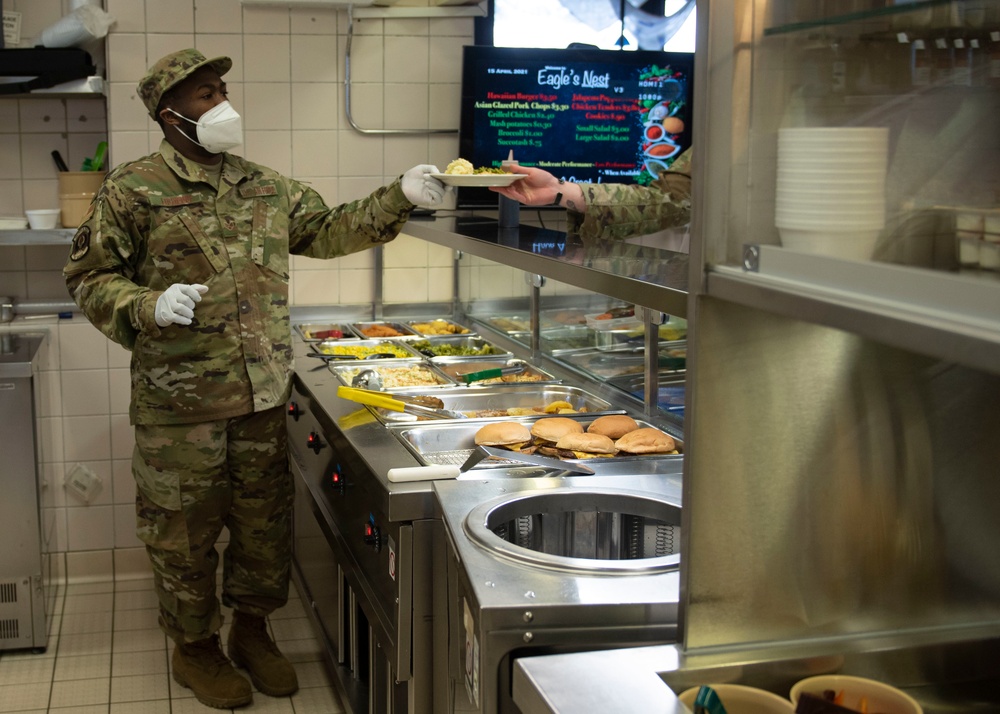 702nd MUNSS Airmen win Hennessy Award