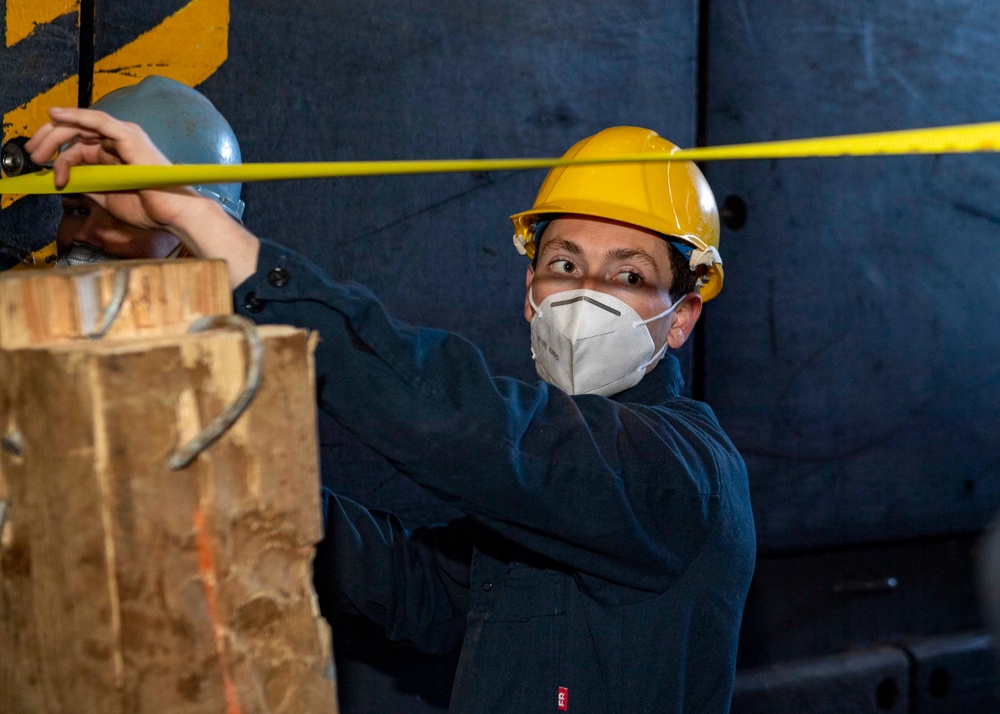 Carter Hall Conducts LCU Operations