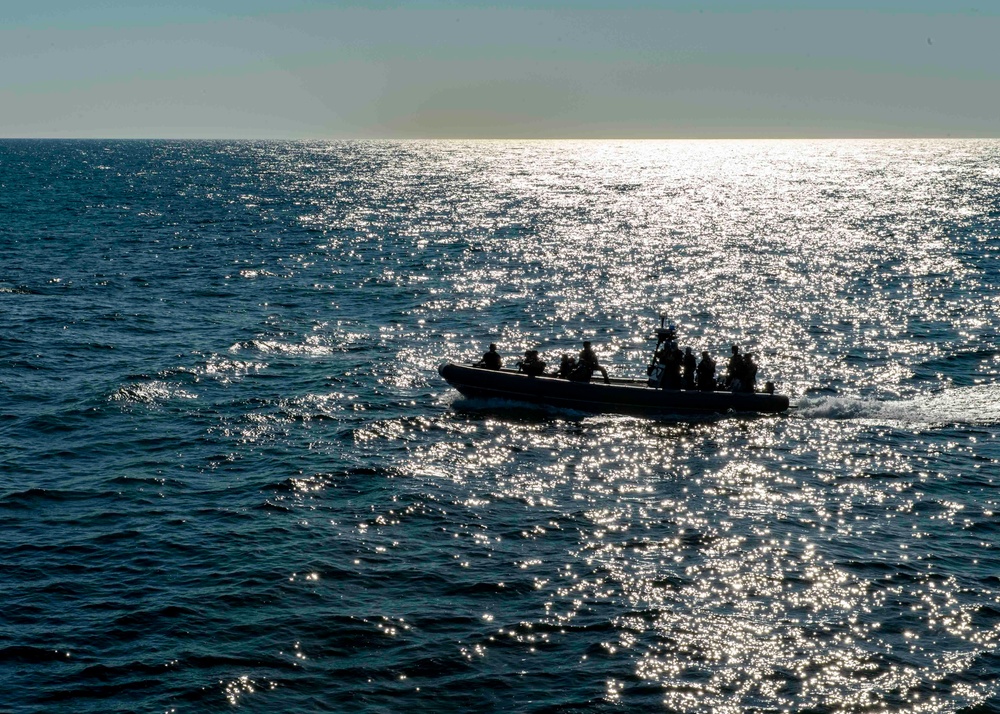 USS Carter Hall Conducts Counter-Piracy Training