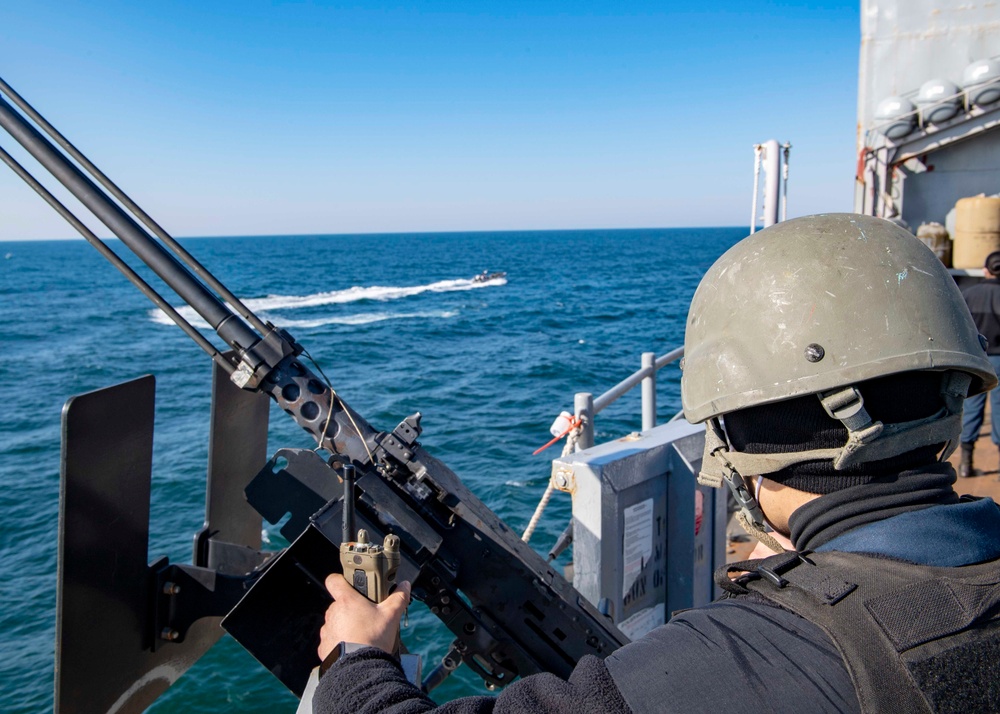 USS Carter Hall Conducts Counter-Piracy Training