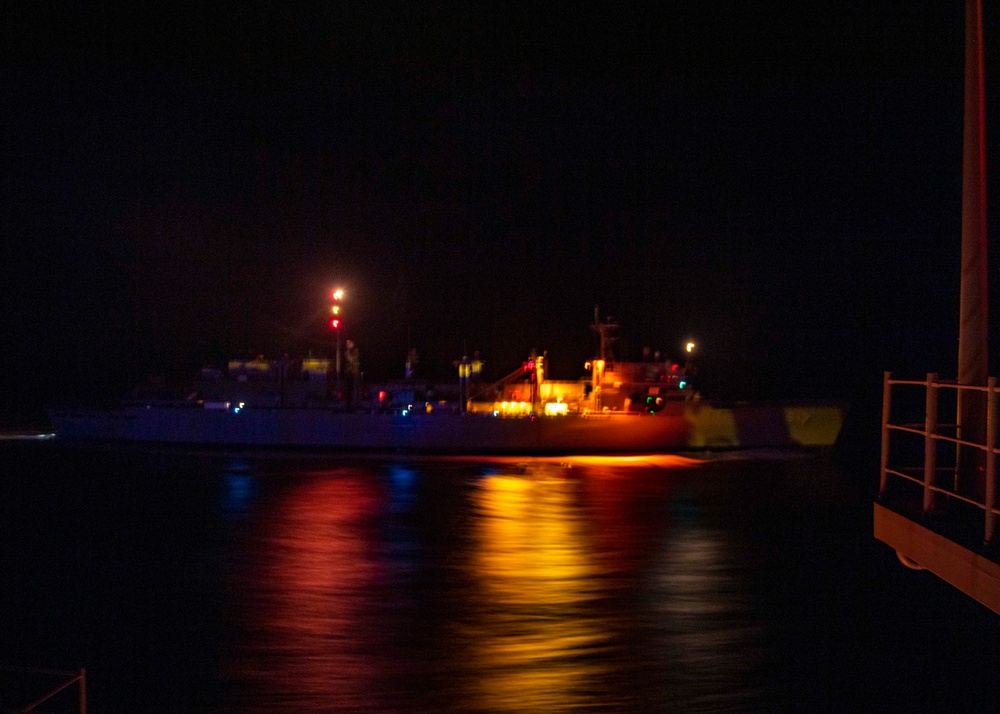 USS Carter Hall Conducts Night-time RAS