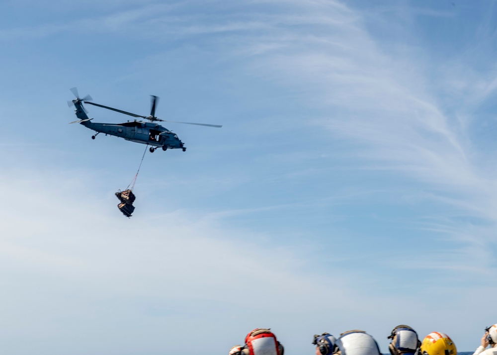 USS Carter Hall Conducts Vertical Replenishment