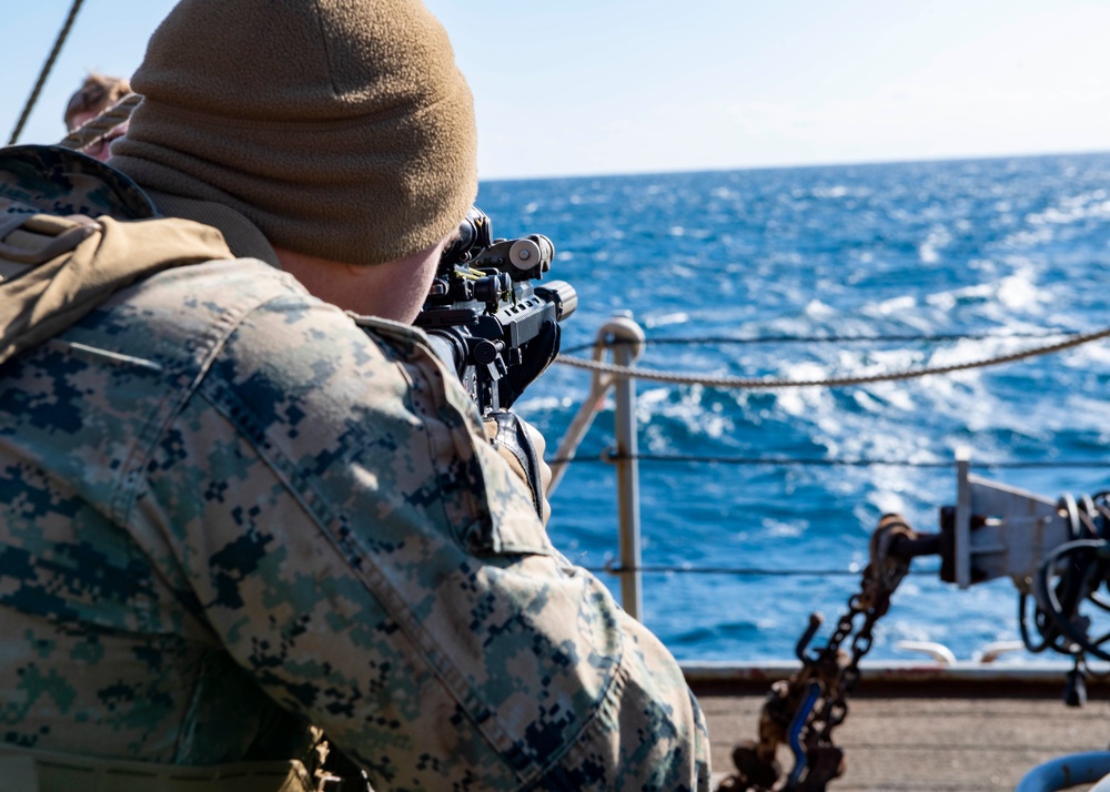 24th MEU Conducts Weapons Training Aboard Carter Hall