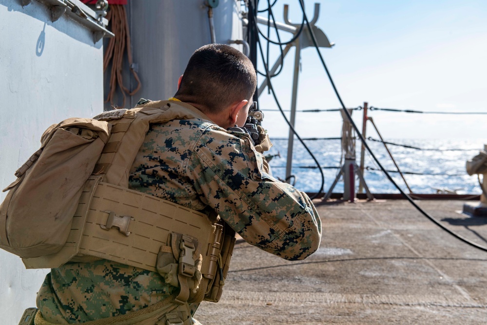24th MEU Conducts Weapons Training Aboard Carter Hall