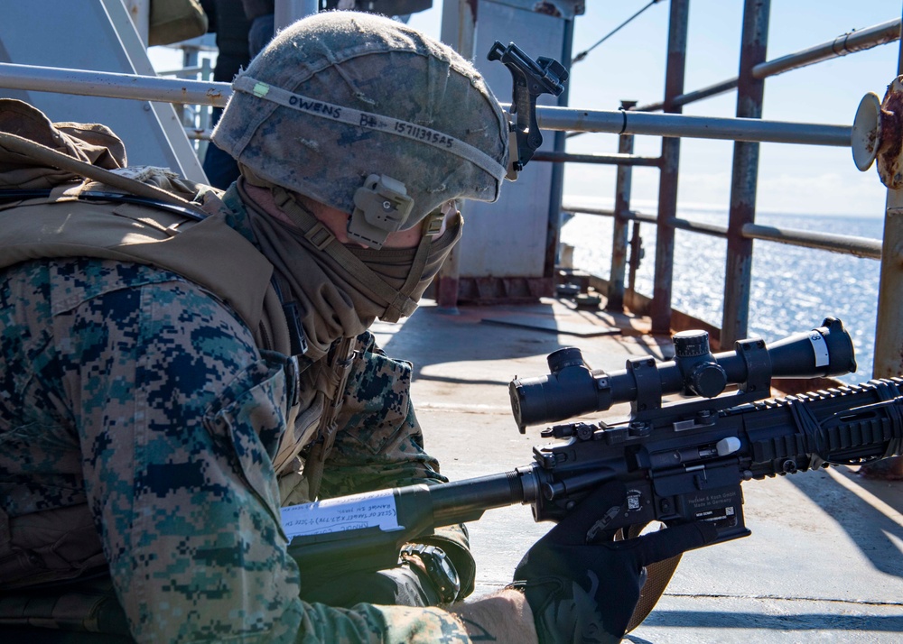 USS Carter Hall Transits with Iwo Jima ARG