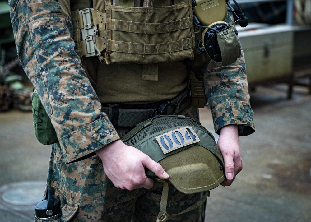 USS Carter Hall and USS San Antonio Conduct VBSS Drill