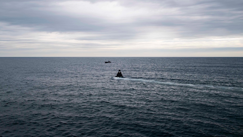 USS Carter Hall and USS San Antonio Conduct VBSS Drill