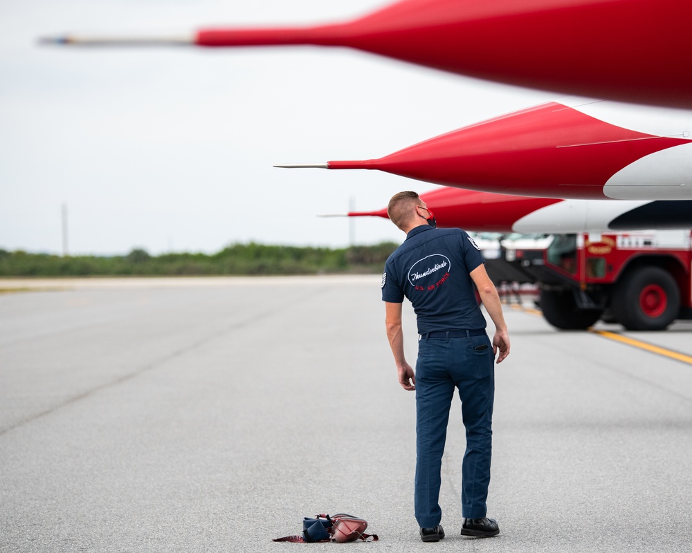 Thunderbirds arrive at Patrick Space Force Base for the Cocoa Beach Air Show