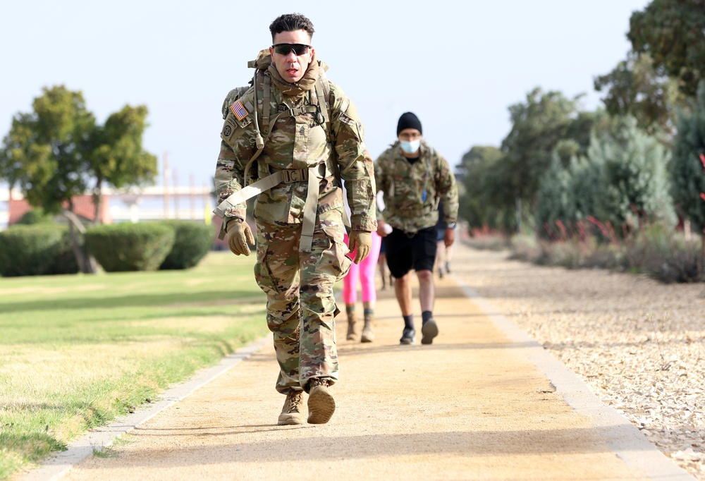 Soldiers, Families participate in Bataan Death March