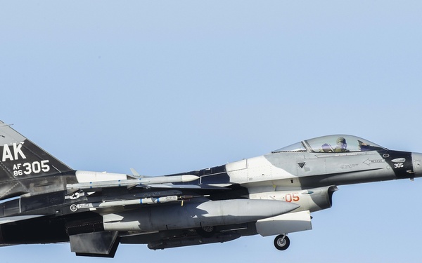 Arctic Gold 21-2 hot pit refueling