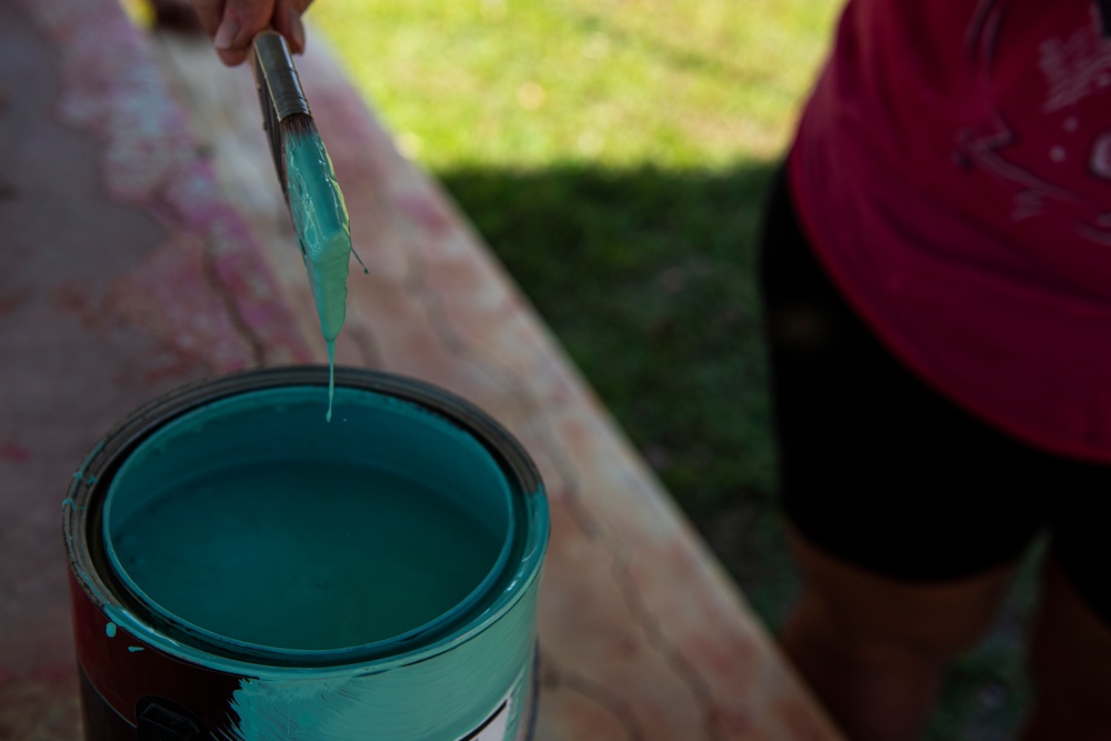 Team Andersen Spouse Club Paints Tables