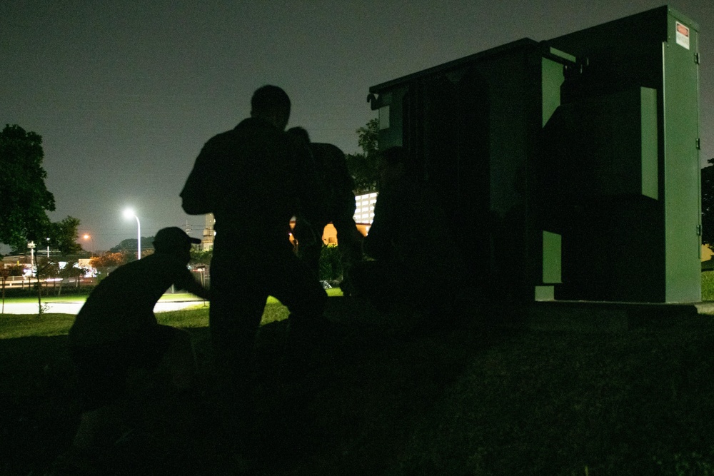 SERE specialists teach Combat Survival Training course