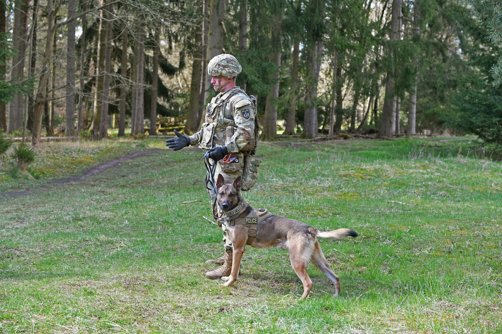 Stuttgart Holds Annual K-9 Certification