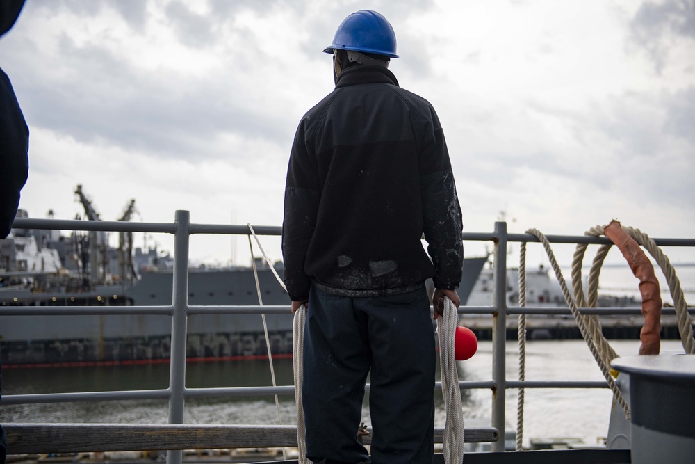 USS Carter Hall Conducts Sea and Anchor