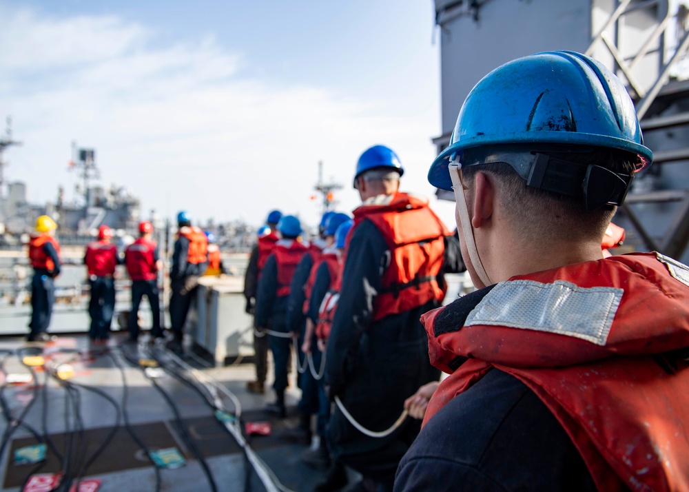 USS Carter Hall Conducts Replenishment-at-Sea with USNS Supply