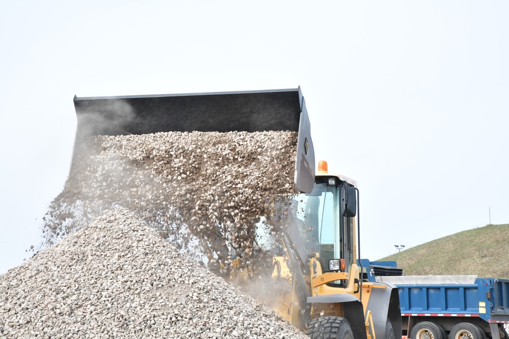 148th Pavements and Construction Equipment personnel train