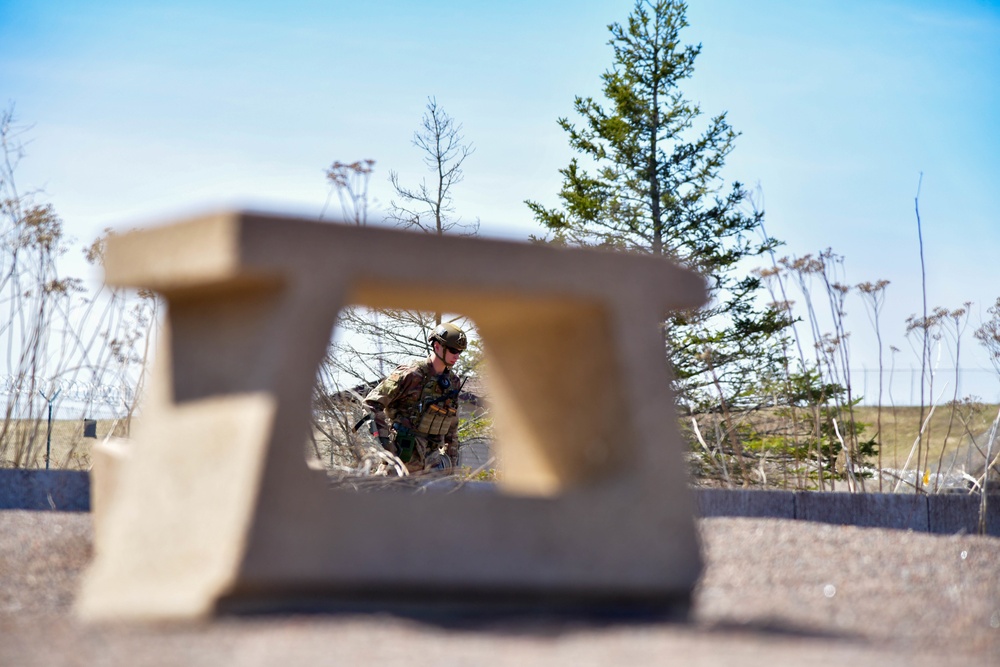 148th Fighter Wing Explosive Ordnance Disposal conducts training