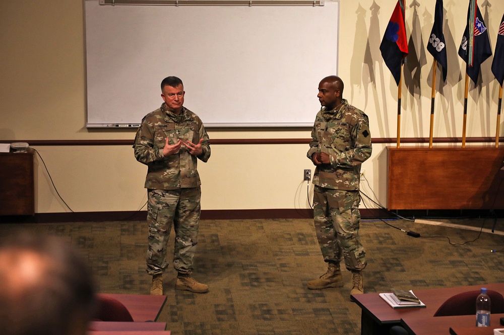 88th Readiness Division HHC Conducts Extremism Stand-down