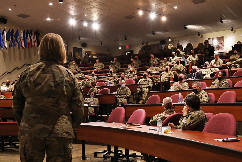 88th Readiness Division HHC Conducts Extremism Stand-down