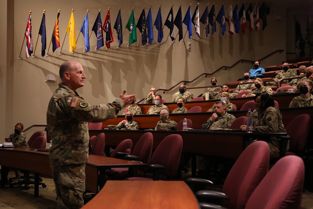 88th Readiness Division HHC Conducts Extremism Stand-down