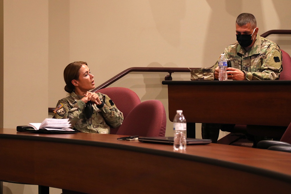 88th Readiness Division HHC Conducts Extremism Stand-down