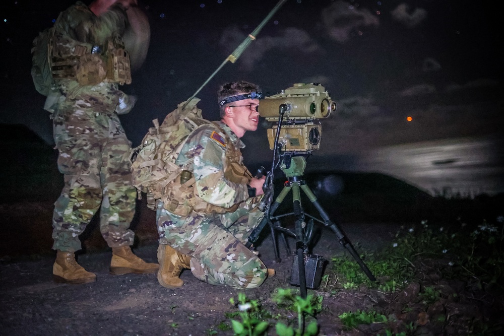 25thID FiST Night Training at Makua Valley