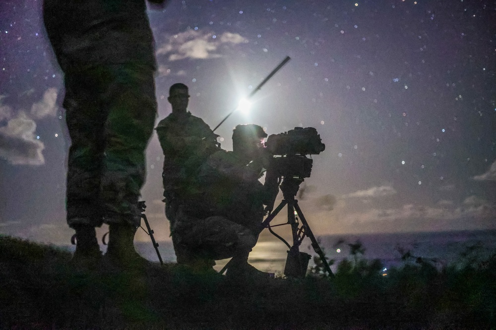 25thID FiST Night Training at Makua Valley