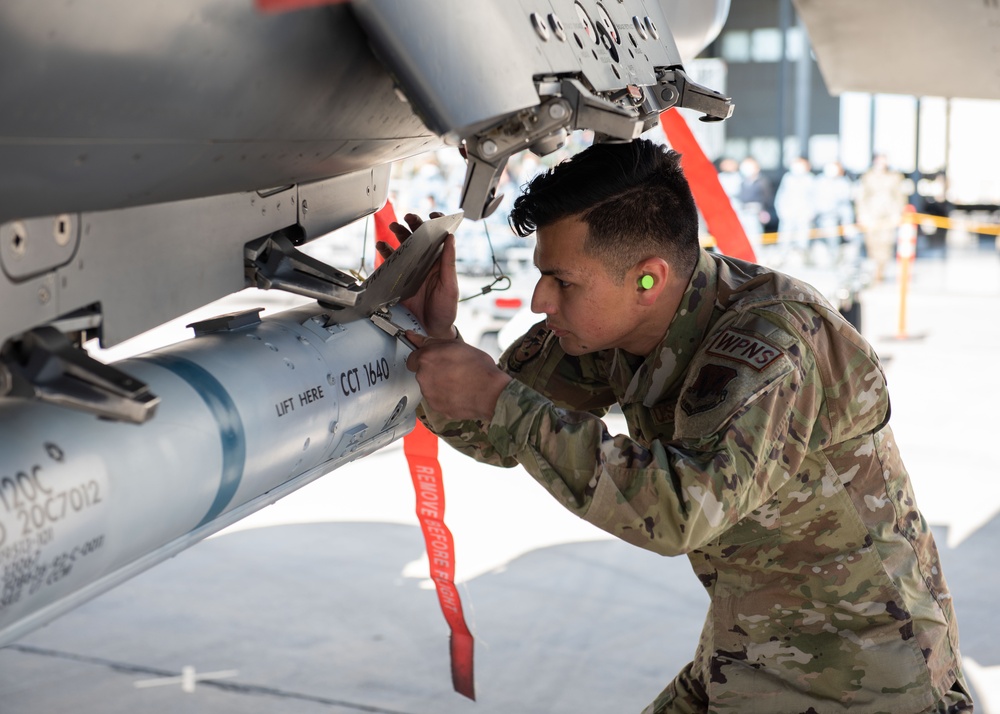Fighter Squadrons compete in the Quarterly Load Crew Competition