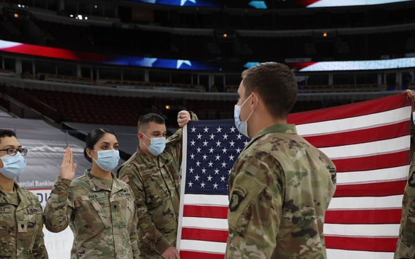 101st Soldiers reenlist at the United Center COVID-19 Community Vaccination Center, Chicago