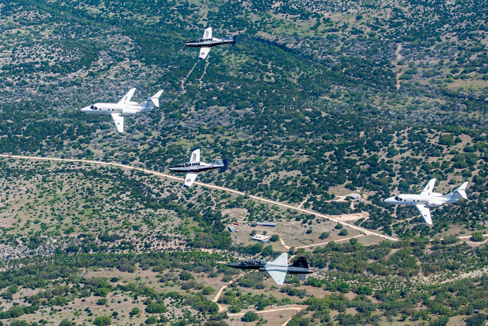 Six-ship Dissimilar Formation