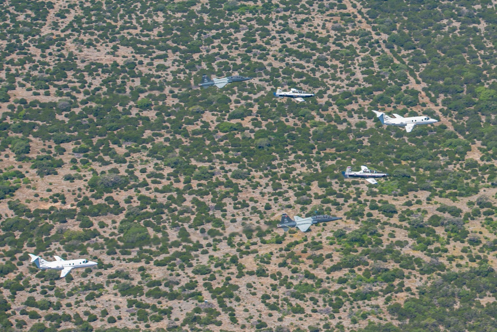 Six-ship Dissimilar Formation