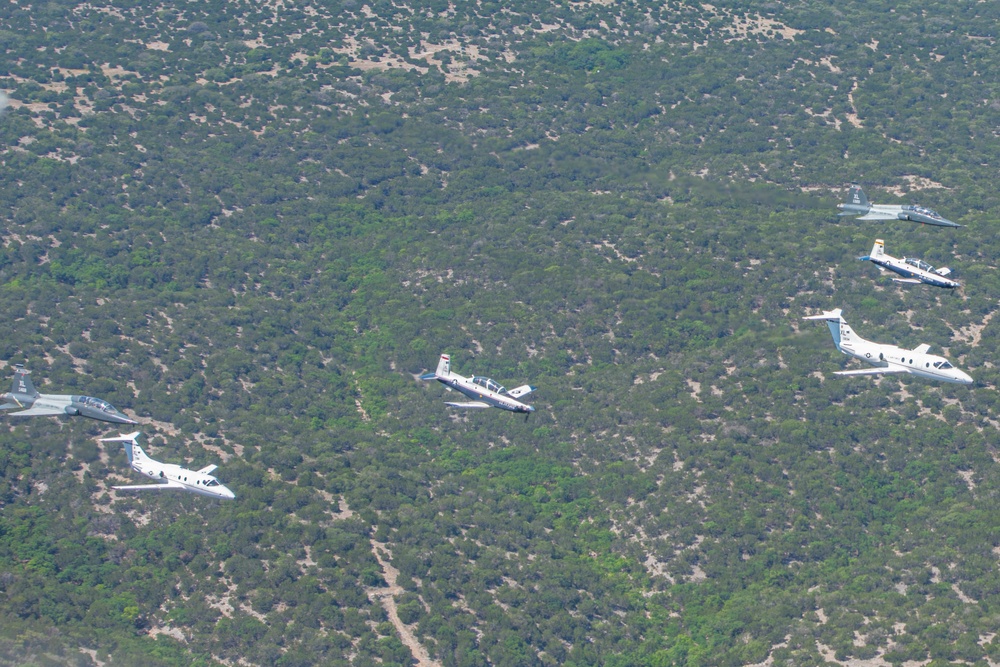 Six-ship Dissimilar Formation