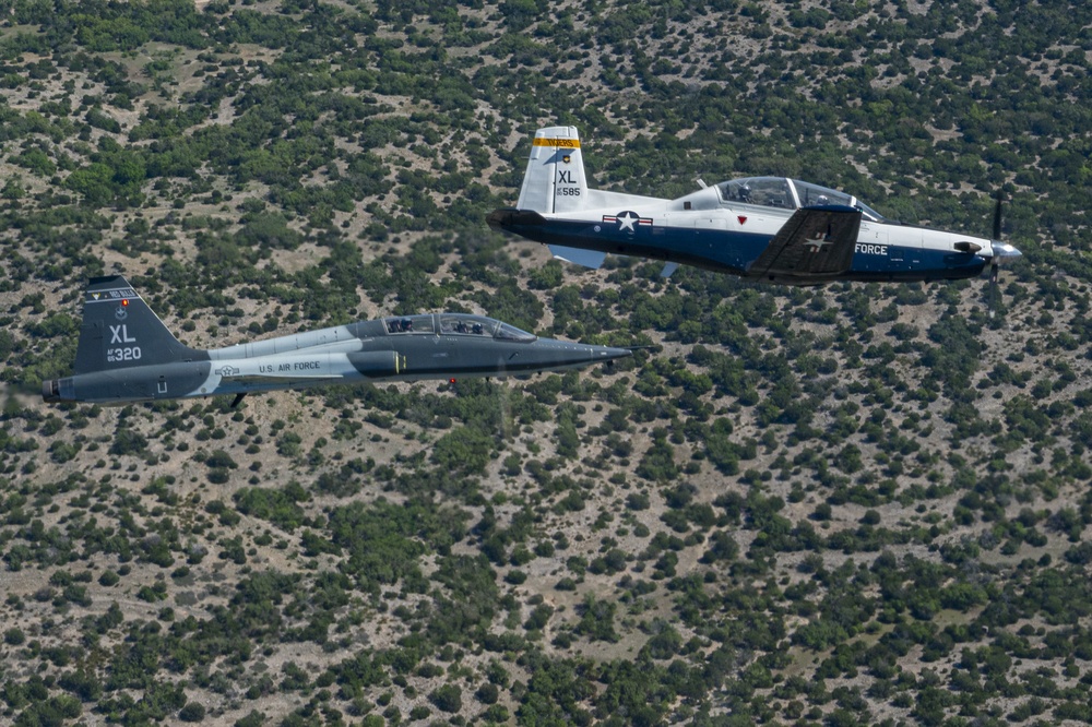 Six-ship Dissimilar Formation