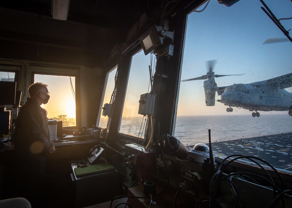 MV-22B Osprey Flight Operations Aboard USNS Mercy