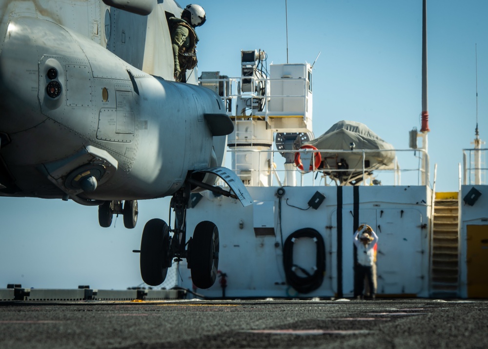 MV-22B Osprey Flight Operations Aboard USNS Mercy