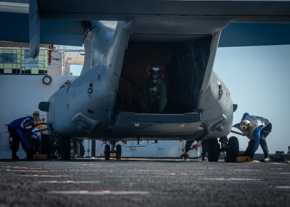 MV-22B Osprey Flight Operations Aboard USNS Mercy