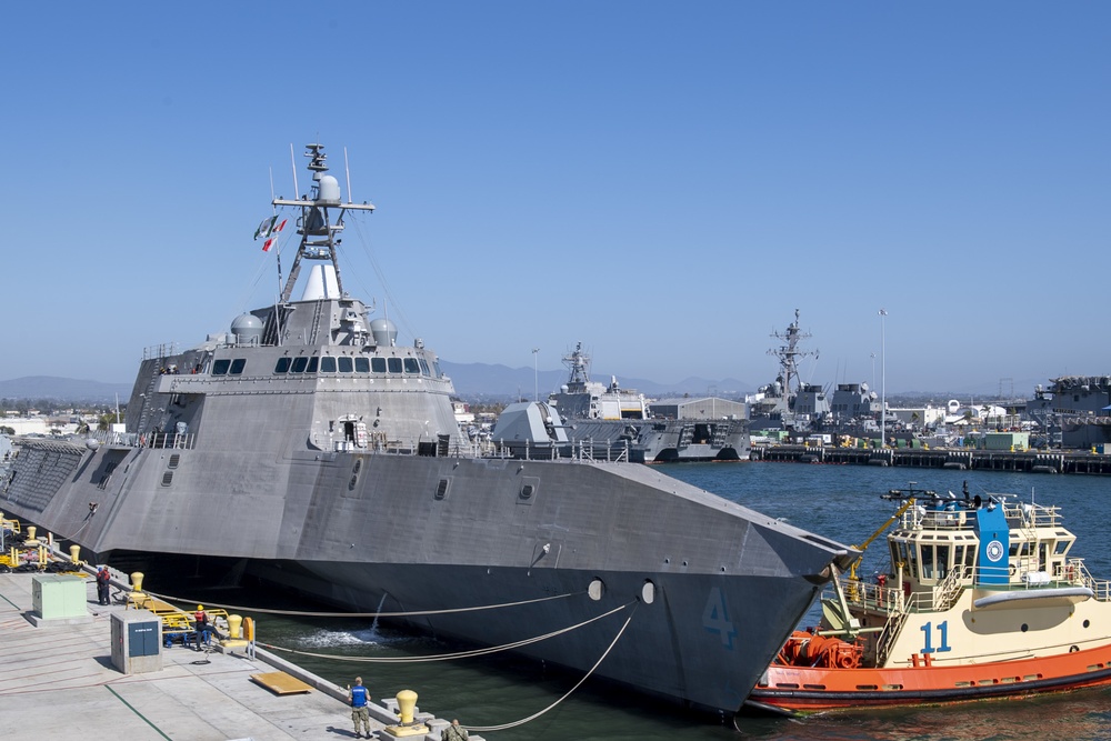 USS Coronado Gets Underway for UxS IBP 21