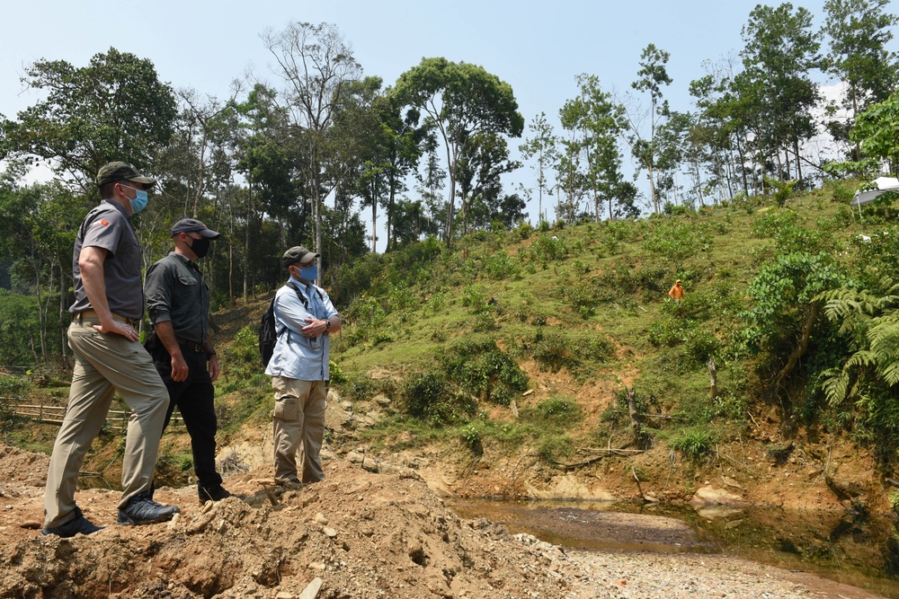 Detachment 2 Commander tours recovery site